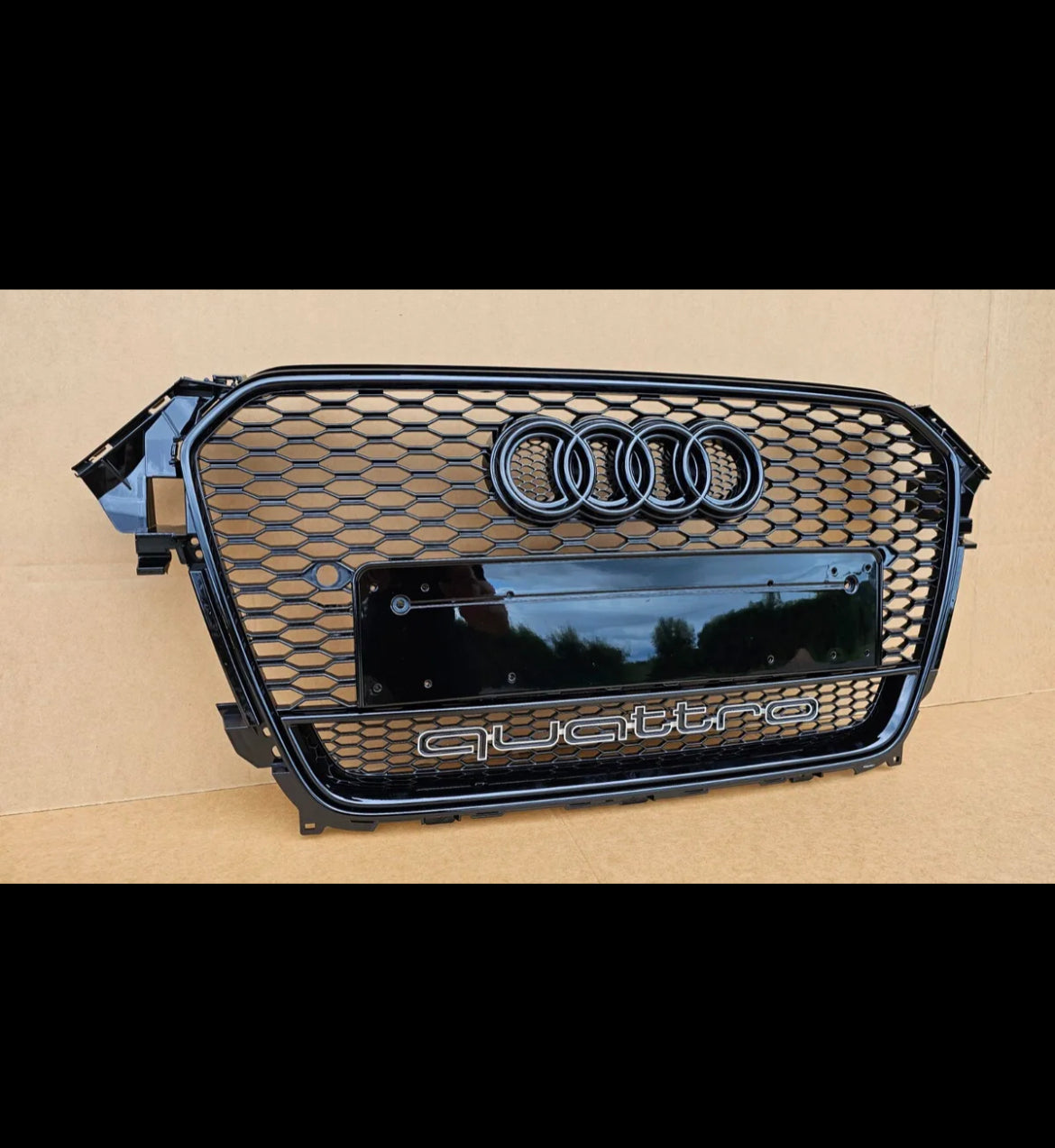 RS4 honeycomb mesh front bumper grill for Audi A4 S4 B8.5 13-16 gloss black