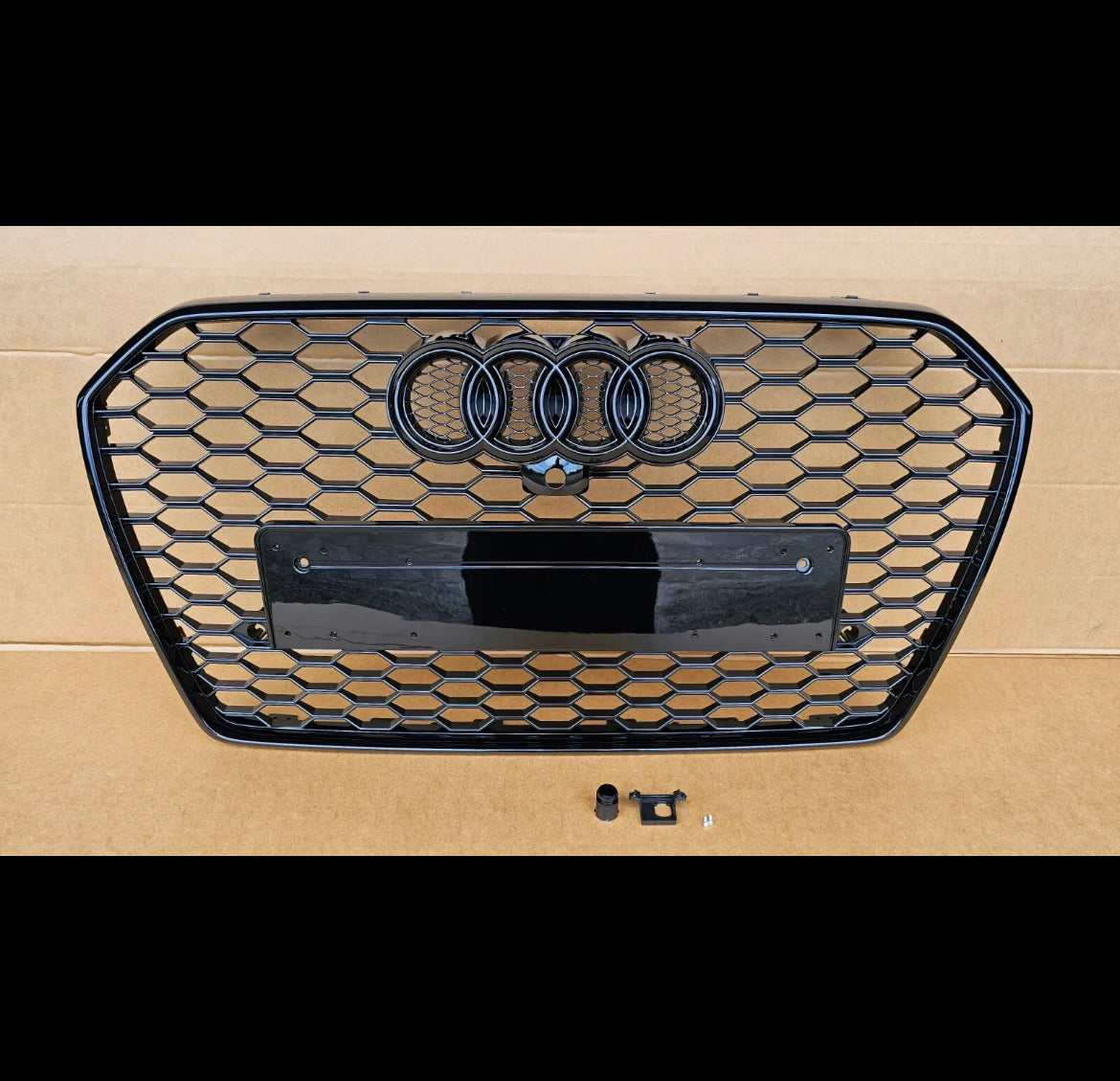 RS6 Style Honeycomb Grille Gloss Black For Audi A6 S6 C7 Facelift 16 - 18