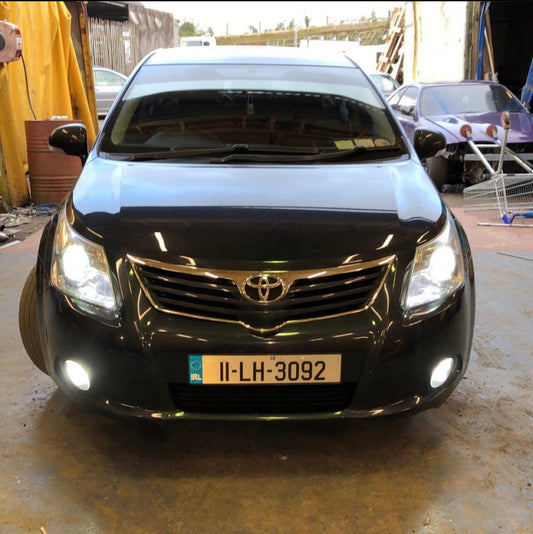 Toyota avensis 2010+ led kit