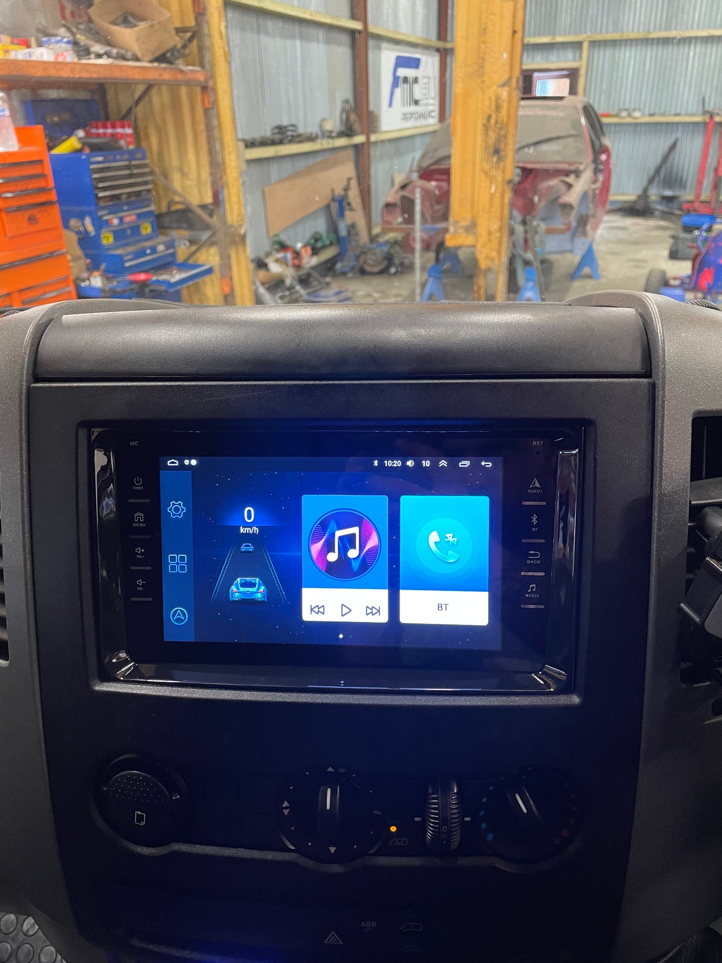 VW Crafter ( / Sprinter) Smart radio