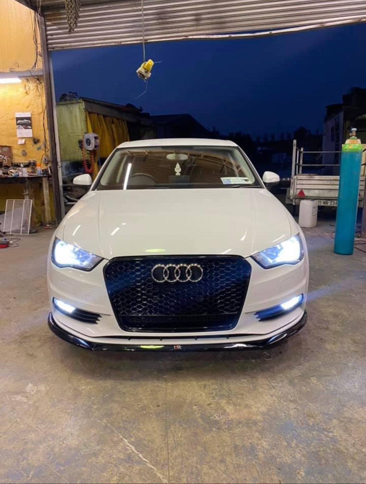 RS3 Style Honeycomb Grille Grill Gloss Black For Audi A3 S3 8V 2012 - 2015