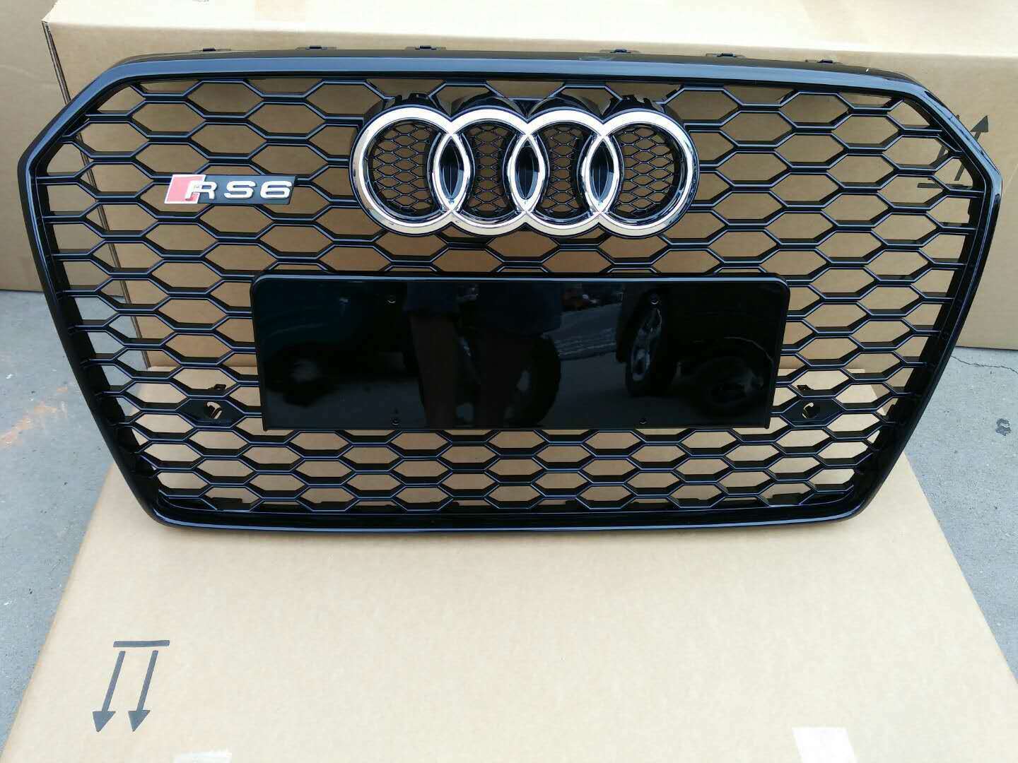Audi A6 C7 Facelift Yrs 15-18 ,Honeycomb Black Grill RS6