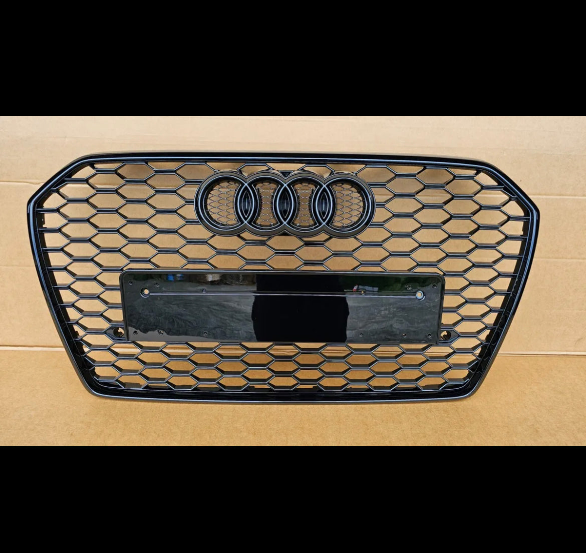 RS6 Style Honeycomb Grille Gloss Black For Audi A6 S6 C7 Facelift 16 - 18